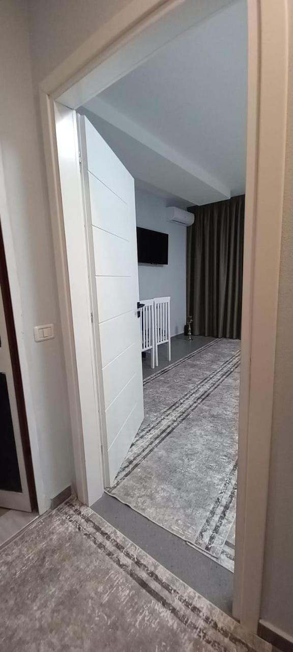 Center * Tirana